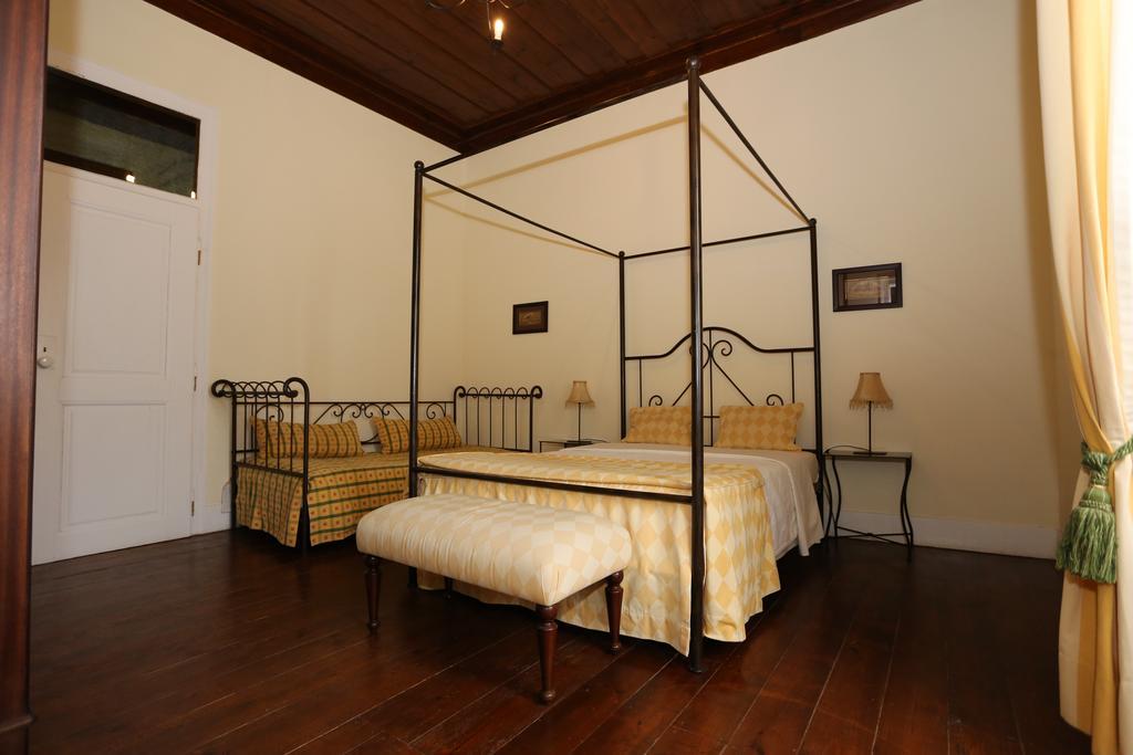 Hotel Rural Quinta Do Juncal Serra d'El-Rei Chambre photo